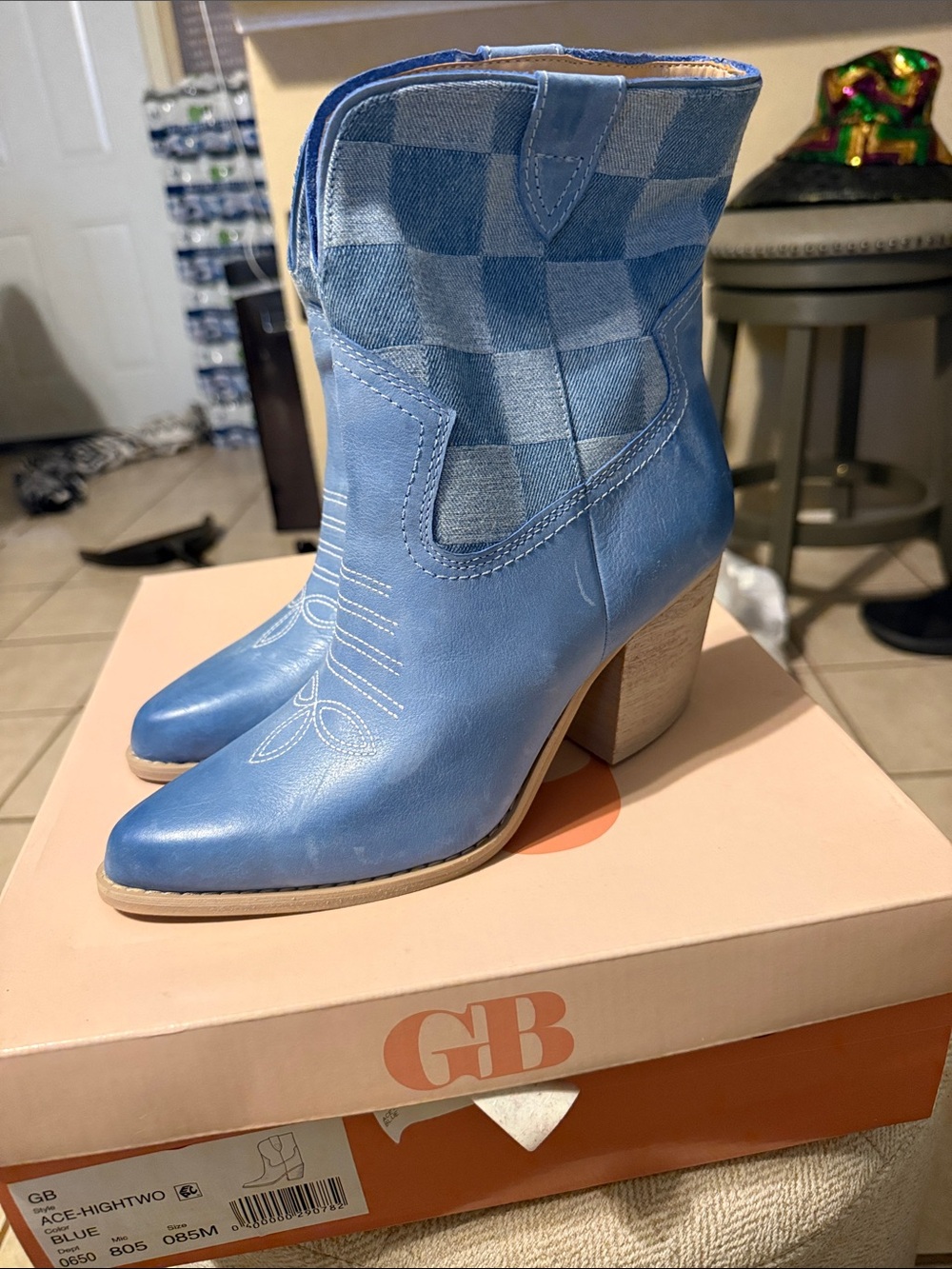 Stylish Gianni Bini Blue Women's Western Boots